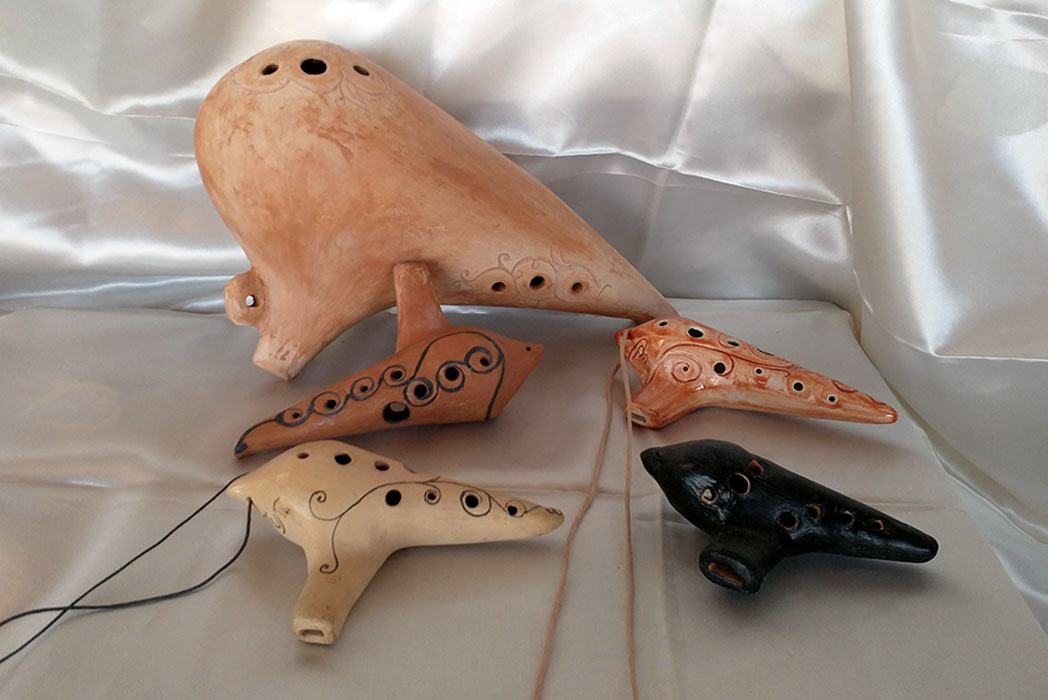 ocarine lunghe ceramica fatte a mano